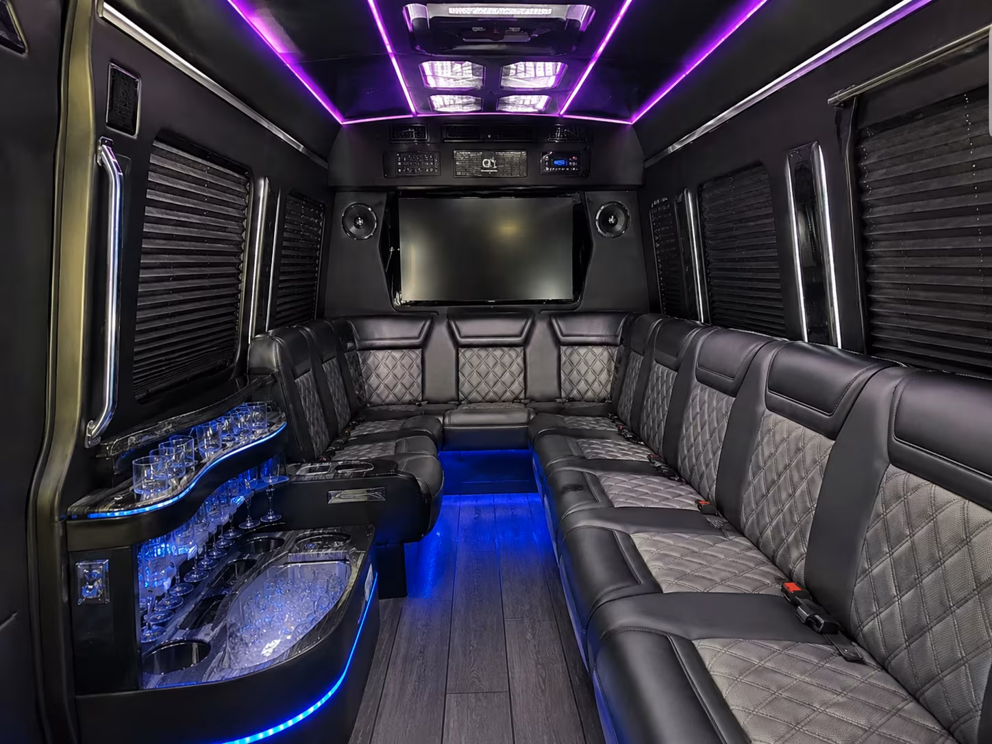 bus rentals to barking rocks winery in flower mound